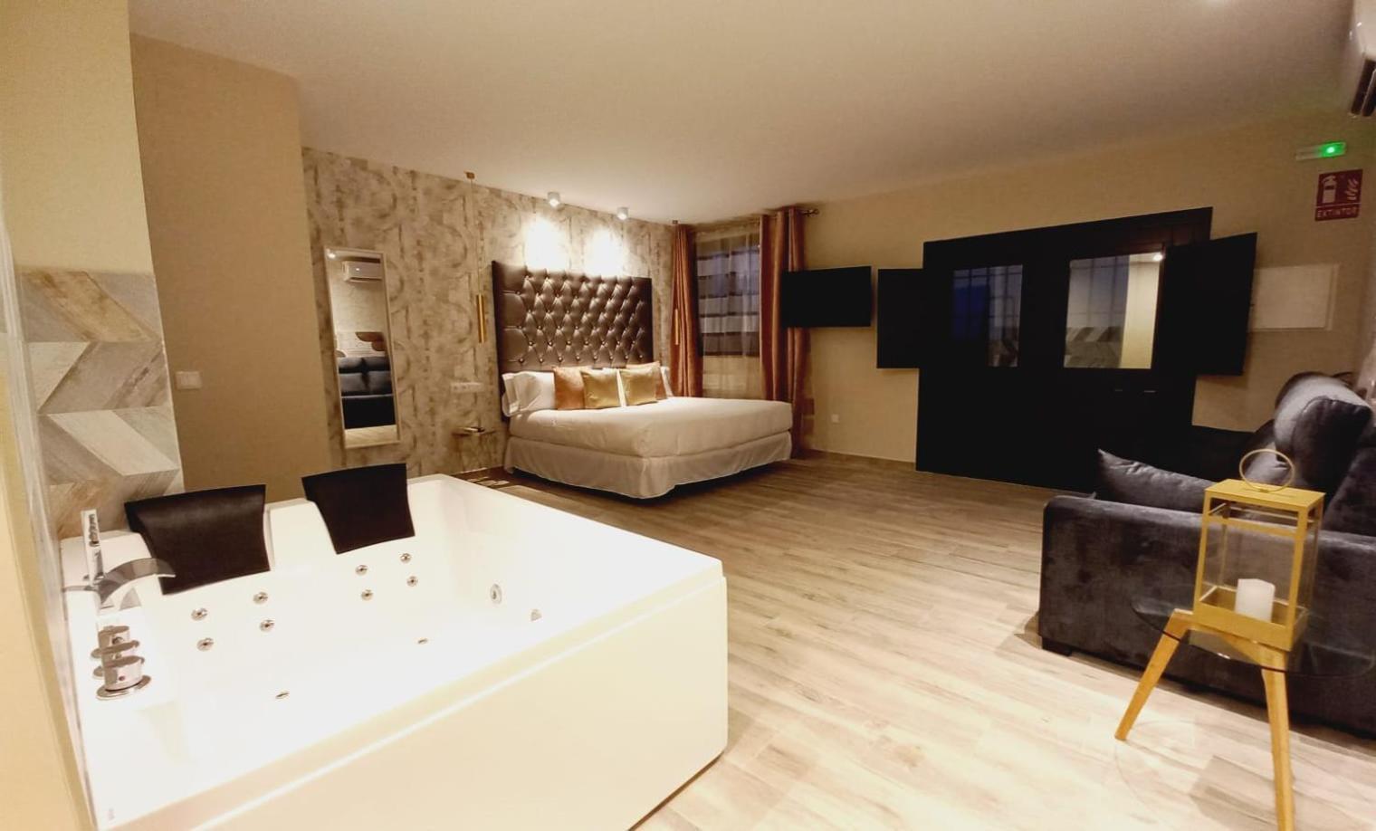 Airen Suites Chinchón Esterno foto