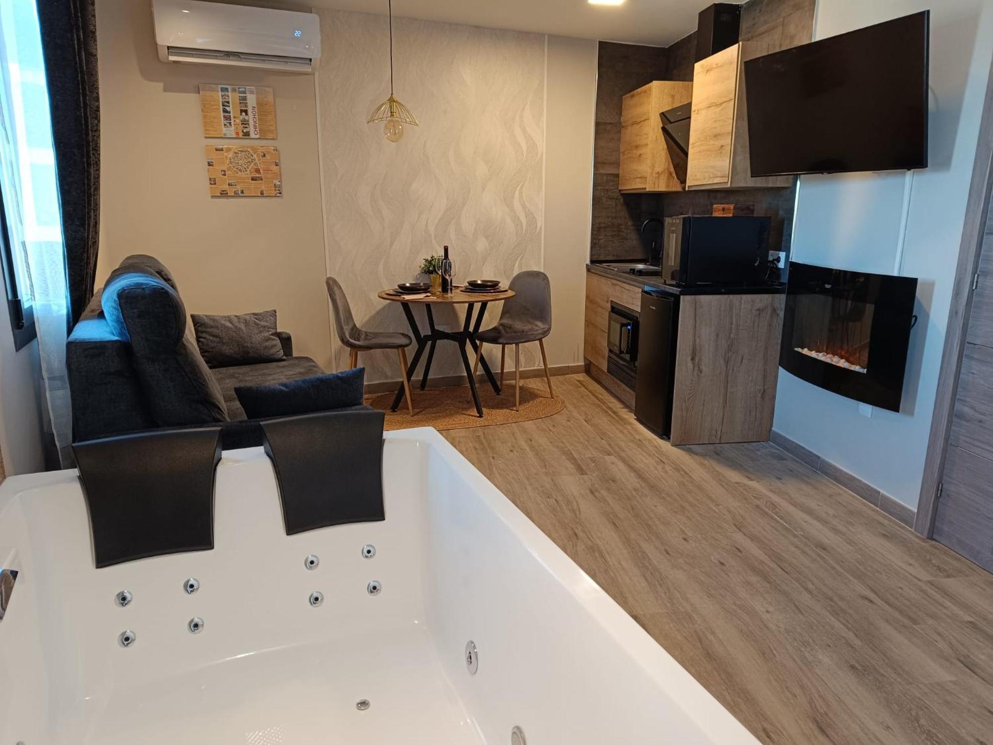 Airen Suites Chinchón Esterno foto