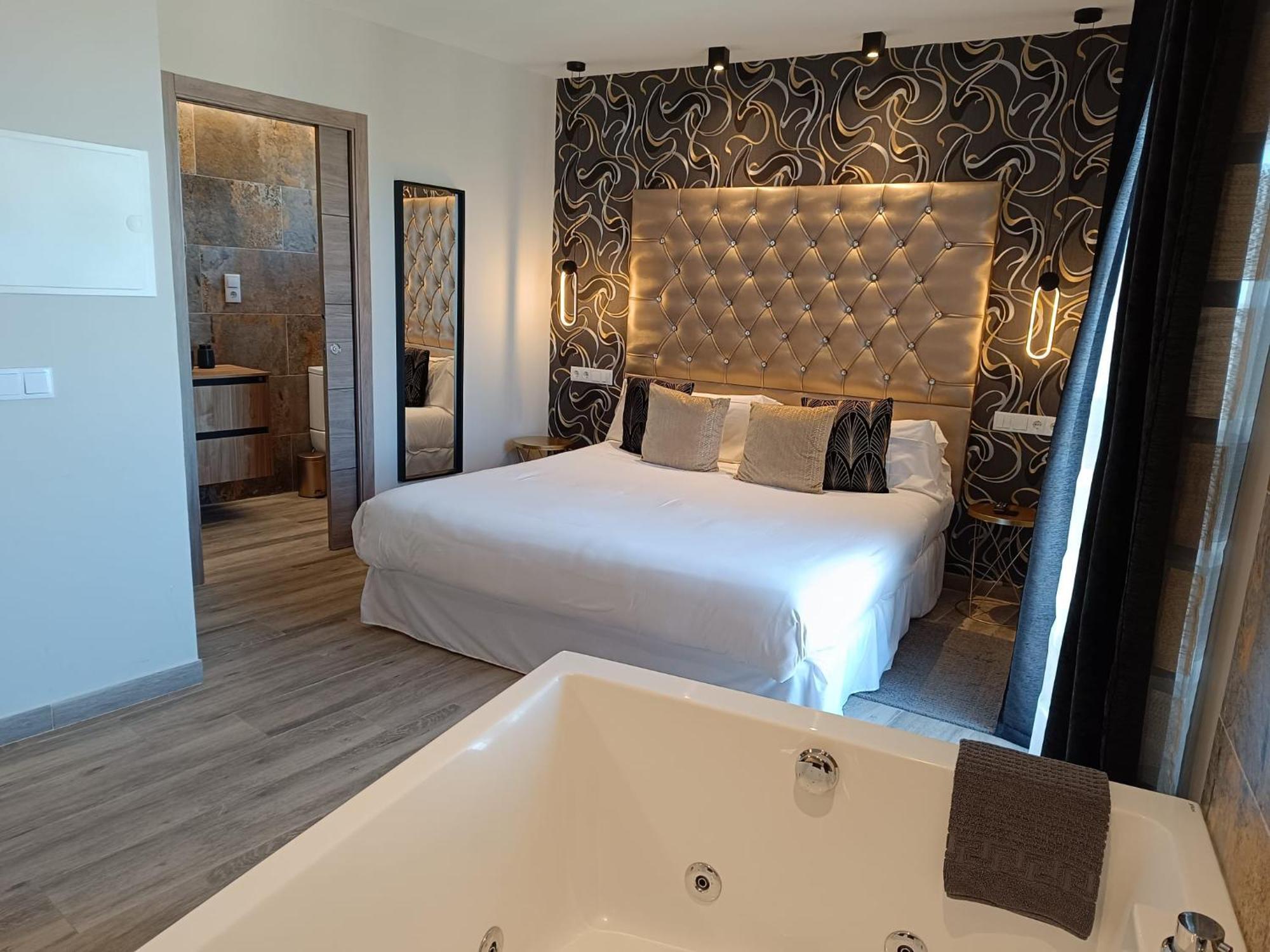 Airen Suites Chinchón Esterno foto